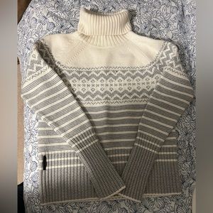 Icebreaker women’s turtleneck size medium